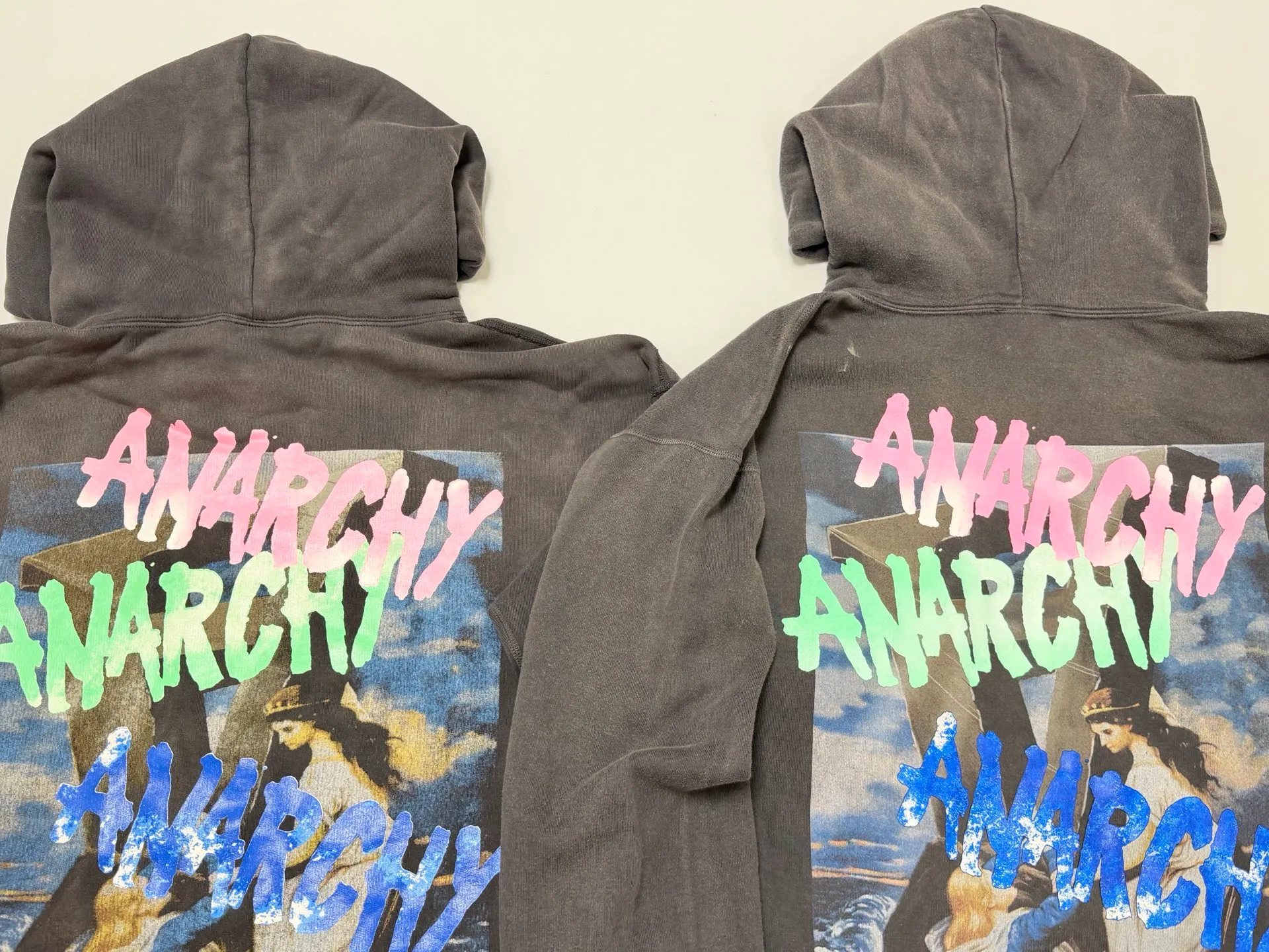 Authentic VS plate-making SAINT Mxxxxxx HOODIE/ANARCHY/BLK Mirror reverse SAINT hooded sweatshirt/ANARCHY barrage virgin hoodie S-XL Assute dyeing, heavy washing and water fading, multi-bit wormhole destruction treatment, genuine plate-making and mold opening, the difference is shown in the picture and made! Authentic level printing process, correct main mark/wash mark ⚠️Note: This model does not have the little angel mark